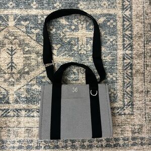 Lululemon Two Tone Canvas Mini Tote Bag (4.5L) Anchor / Light Ivory / Black
